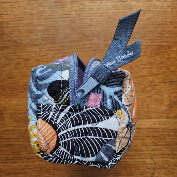 Vera Bradley Makeup or Pencil Bag Pouch In Print Palm 🌴 Floral - Picture 2 of 5